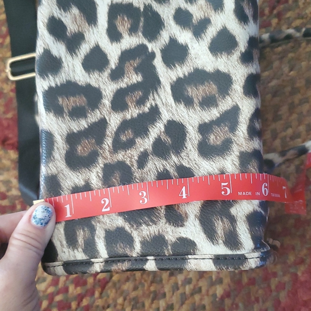 Purse - Picture 3 of 5